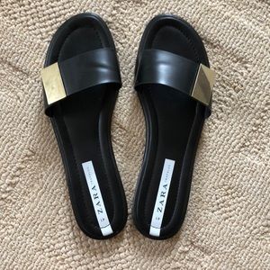 Zara slides